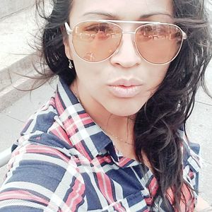 Meet your Posher, Lorena